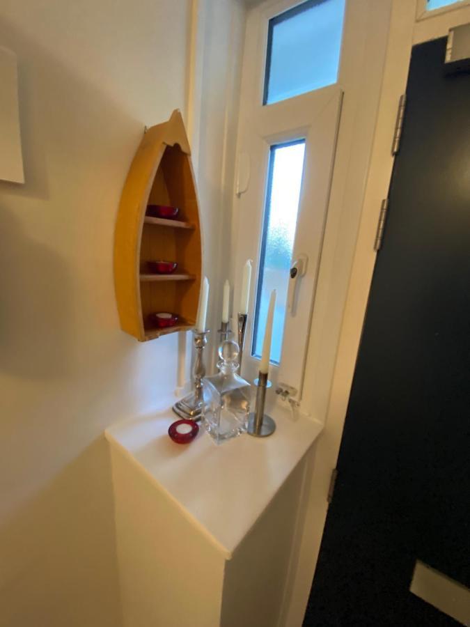 Great Rooms In An Uber Cool Flat! London Bridge エクステリア 写真
